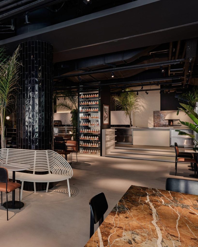 Microcement Dekoratif Zemin ve Duvar Uygulaması photo 2025 10 22 17 17 56 3