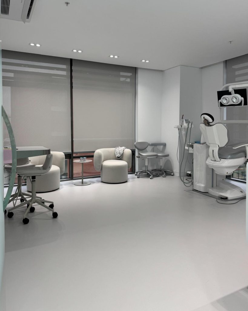 Microcement Dekoratif Zemin ve Duvar Uygulaması photo 2025 10 22 17 17 59